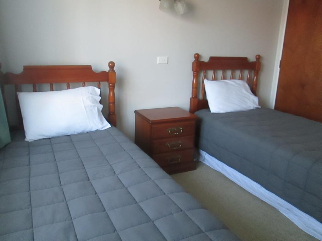 Awatea Park Motel 파머스턴노스 외부 사진