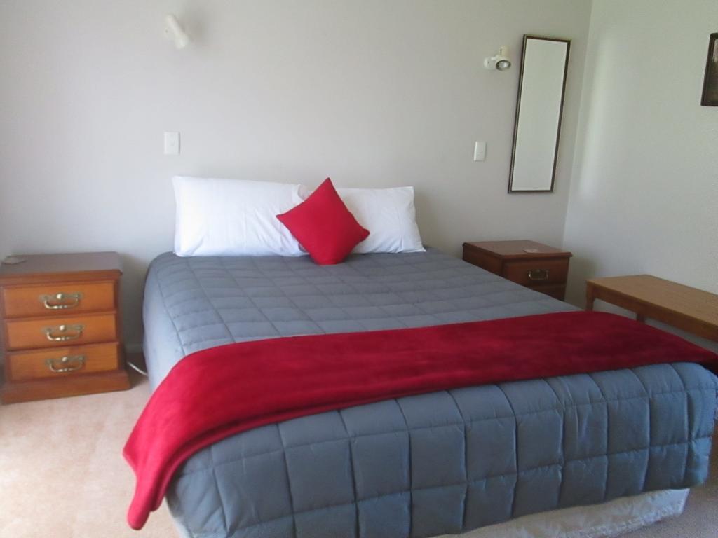 Awatea Park Motel 파머스턴노스 외부 사진